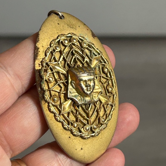 4/$50 Pharaoh Egyptian king vintage pendant 👑 - Picture 4 of 8